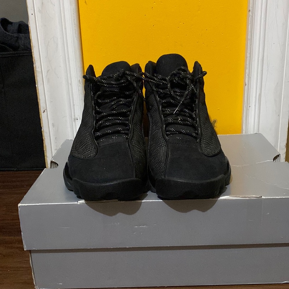 Black Cat 13s